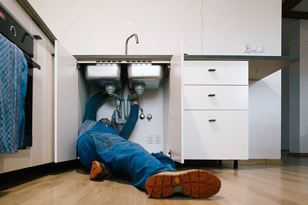 Professional Leak Detection technician working in Hudson, NH